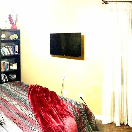 Appartement Charity'S Haven II à Waldorf Extérieur photo